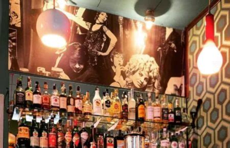 incontri gai milano|I 10 migliori PUB e LOCALI LGBTQ+ a Milano, la capitale。